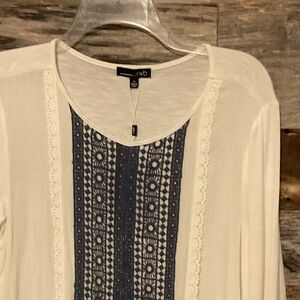 RXB Top cream with lace